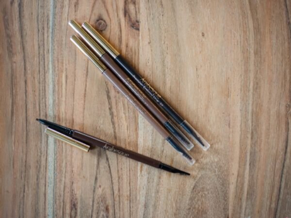 Arabesque Precision Eyebrow Liner